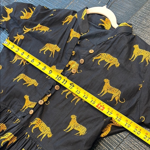 Leopard Cheetah Animal Print Black Yellow Partial Button Down Dress size Medium - Picture 2 of 12